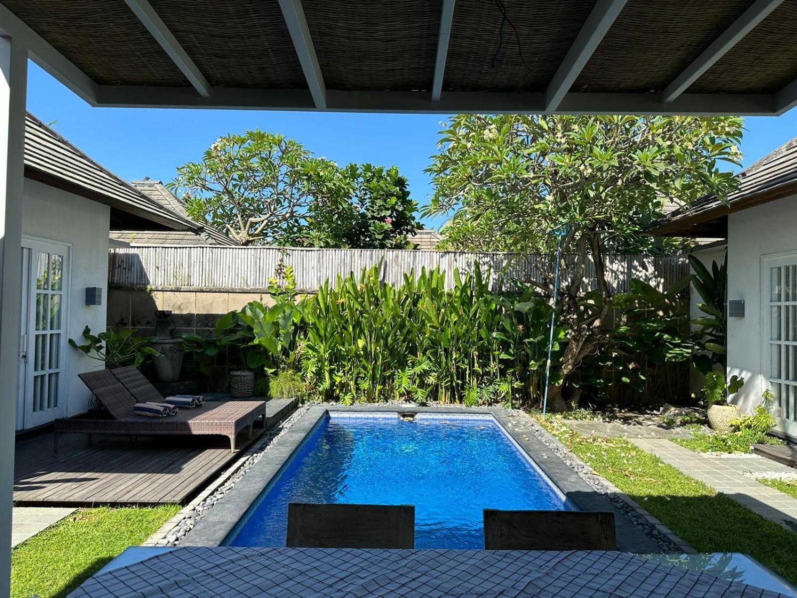 Villa Alam Biru II Санур Экстерьер фото